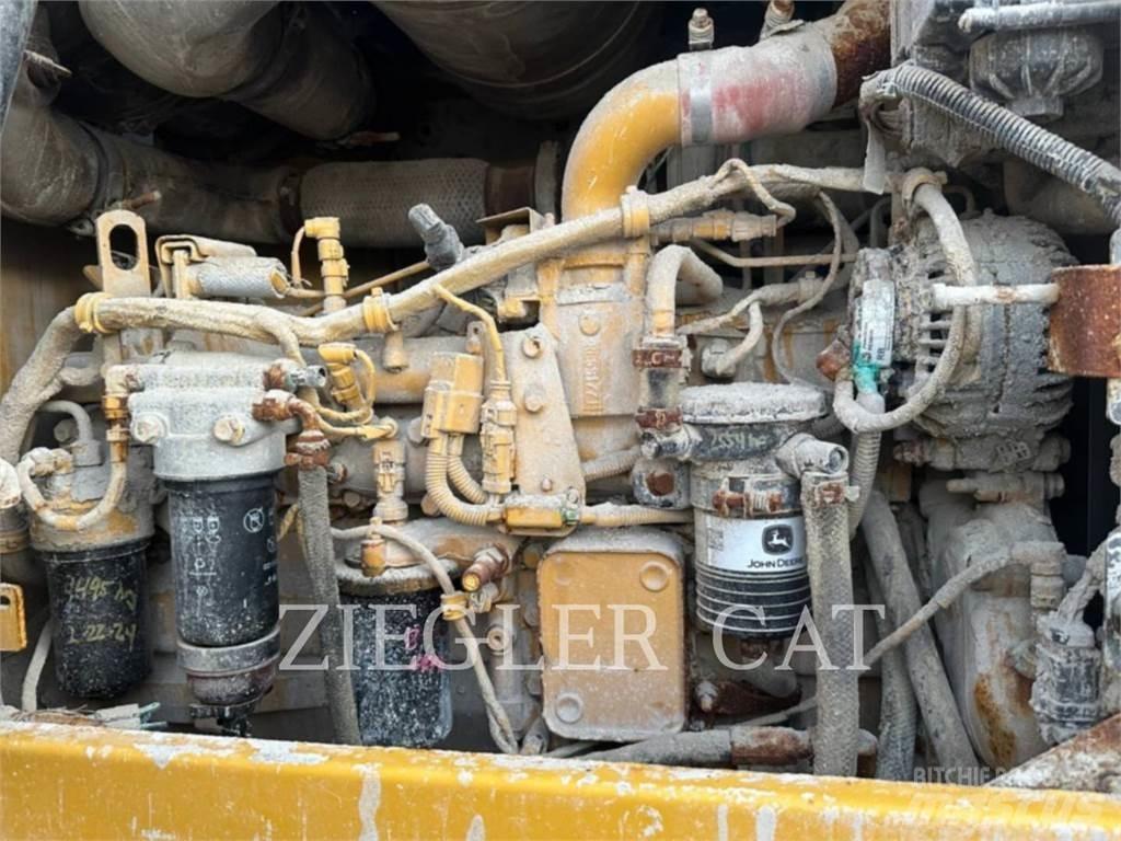 John Deere & CO. 524K Naudoti ratiniai krautuvai
