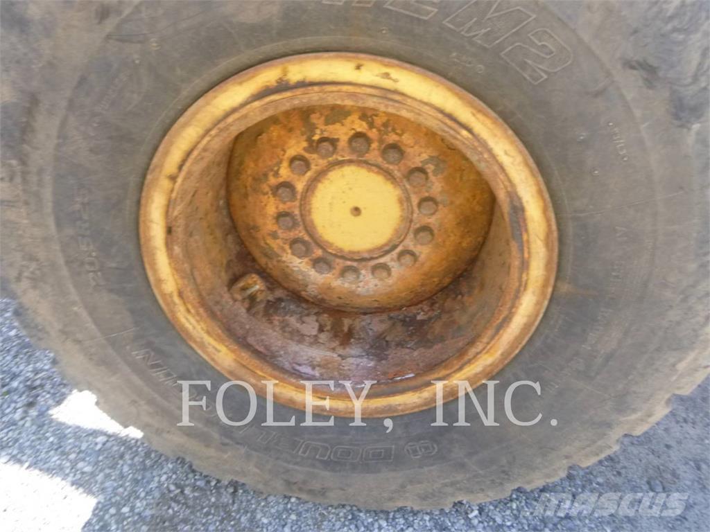 John Deere & CO. 524K Naudoti ratiniai krautuvai