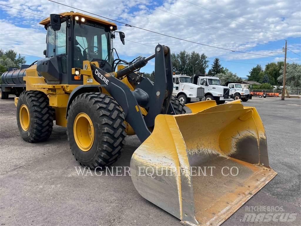 John Deere & CO. 544P Naudoti ratiniai krautuvai