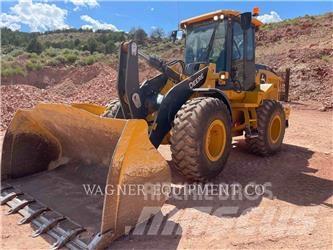 John Deere & CO. 544P Naudoti ratiniai krautuvai