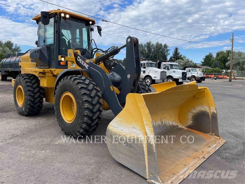 John Deere & CO. 544P Naudoti ratiniai krautuvai