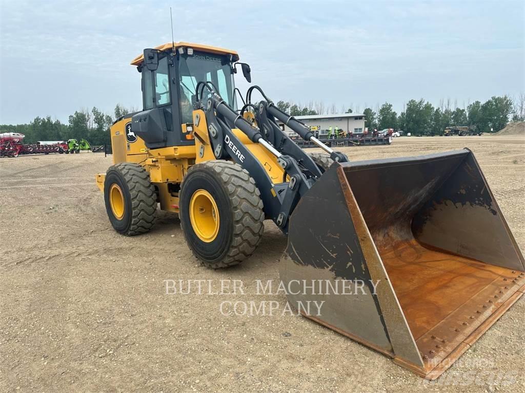 John Deere & CO. 624L Naudoti ratiniai krautuvai