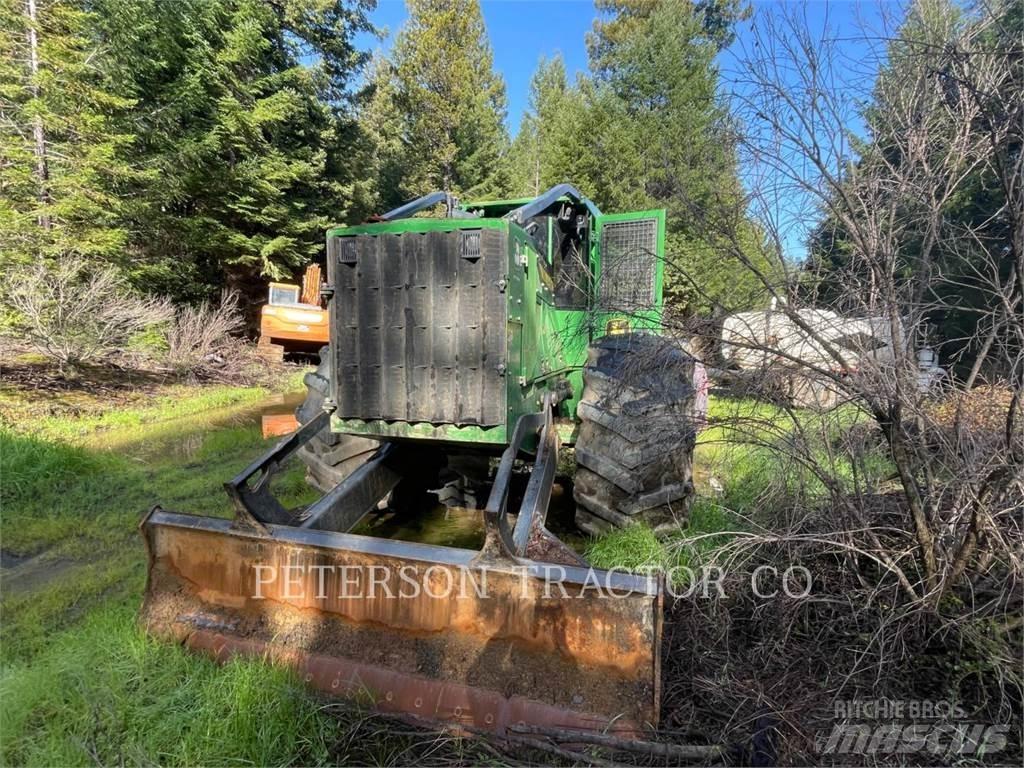 John Deere & CO. 648L Skiedrovežiai