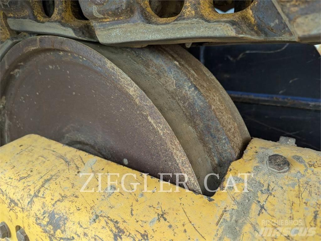 John Deere & CO. 700K Vikšriniai buldozeriai