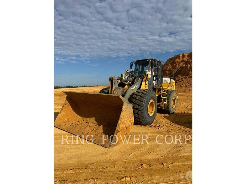 John Deere & CO. 744K Naudoti ratiniai krautuvai