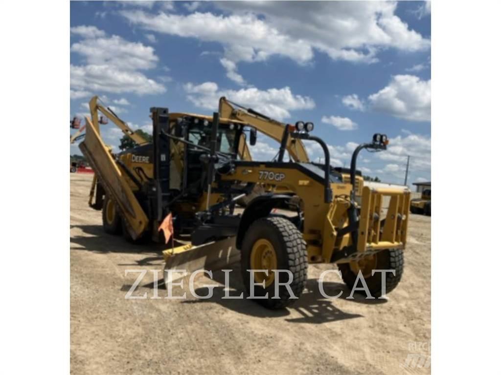 John Deere & CO. 770_AO Greideriai