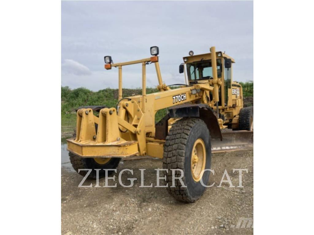 John Deere & CO. 770CH Greideriai