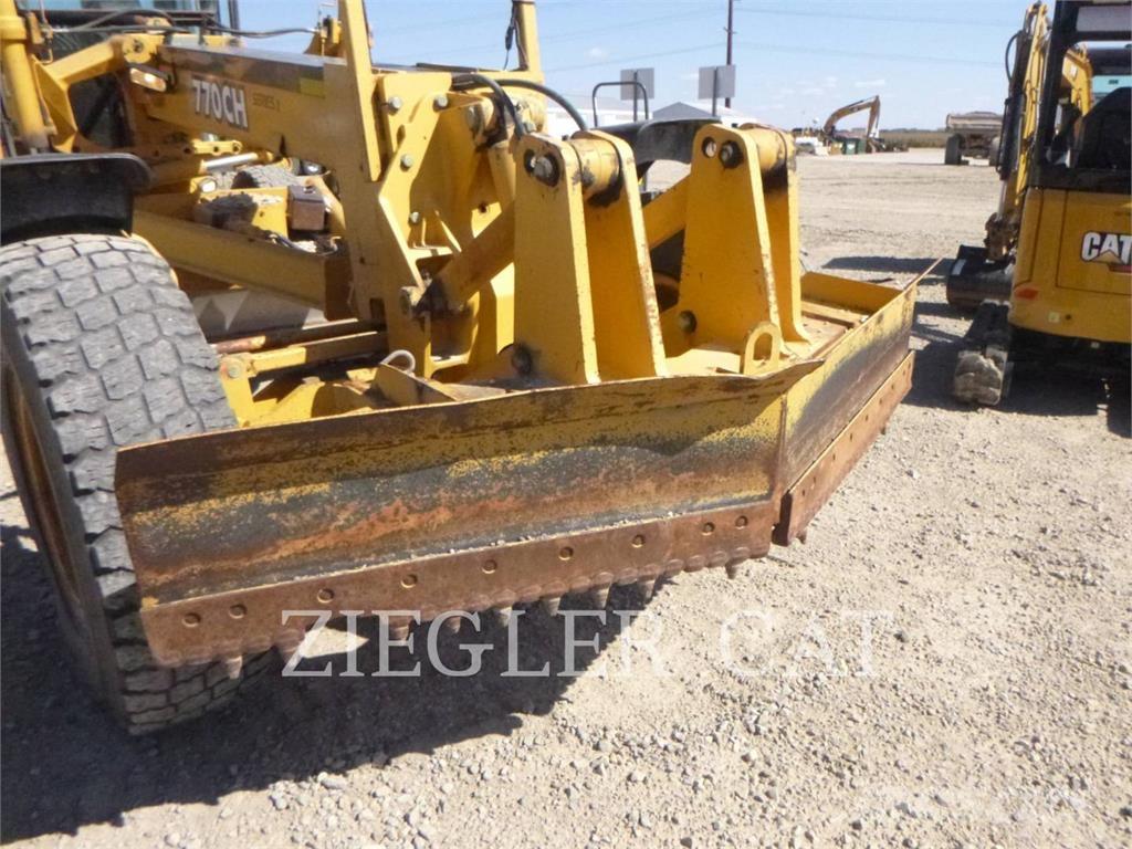 John Deere & CO. 770CH Greideriai