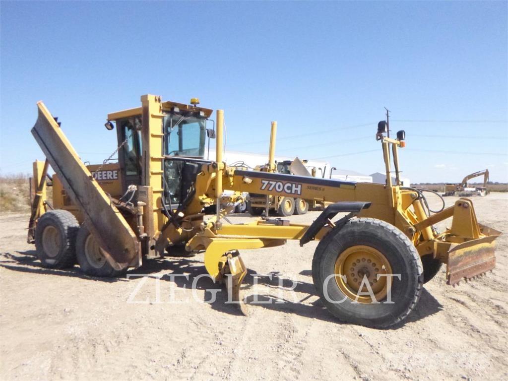 John Deere & CO. 770CH Greideriai