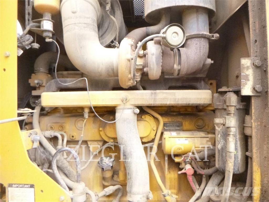 John Deere & CO. 770D Vikšriniai buldozeriai