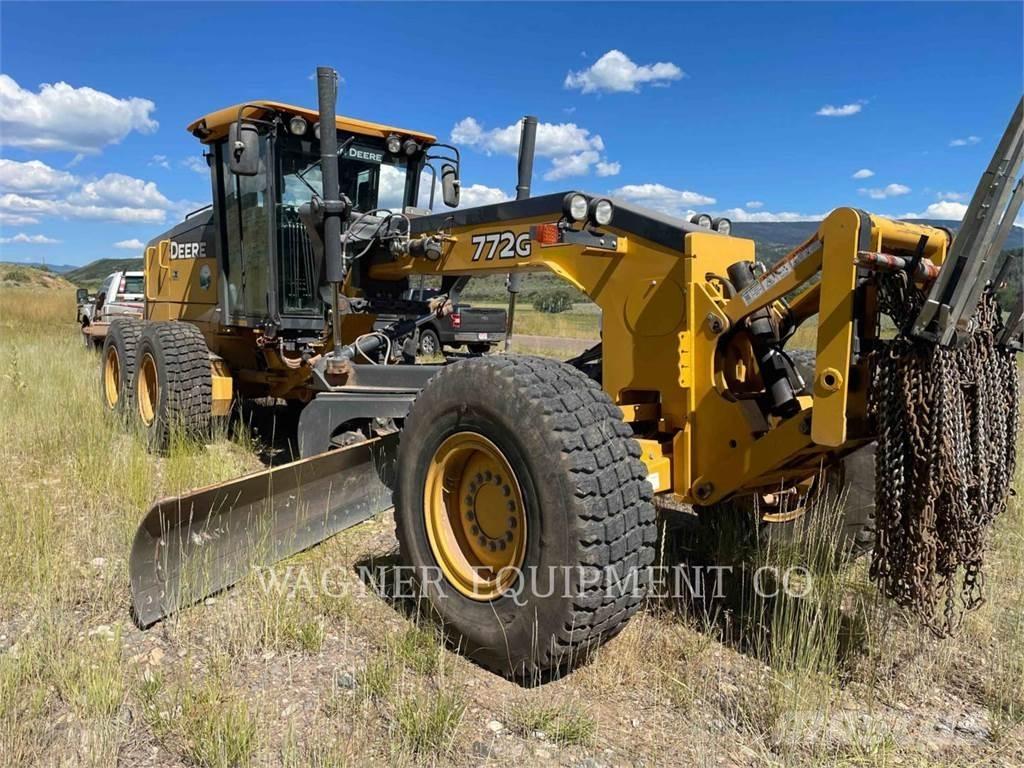 John Deere & CO. 772G AWD Greideriai