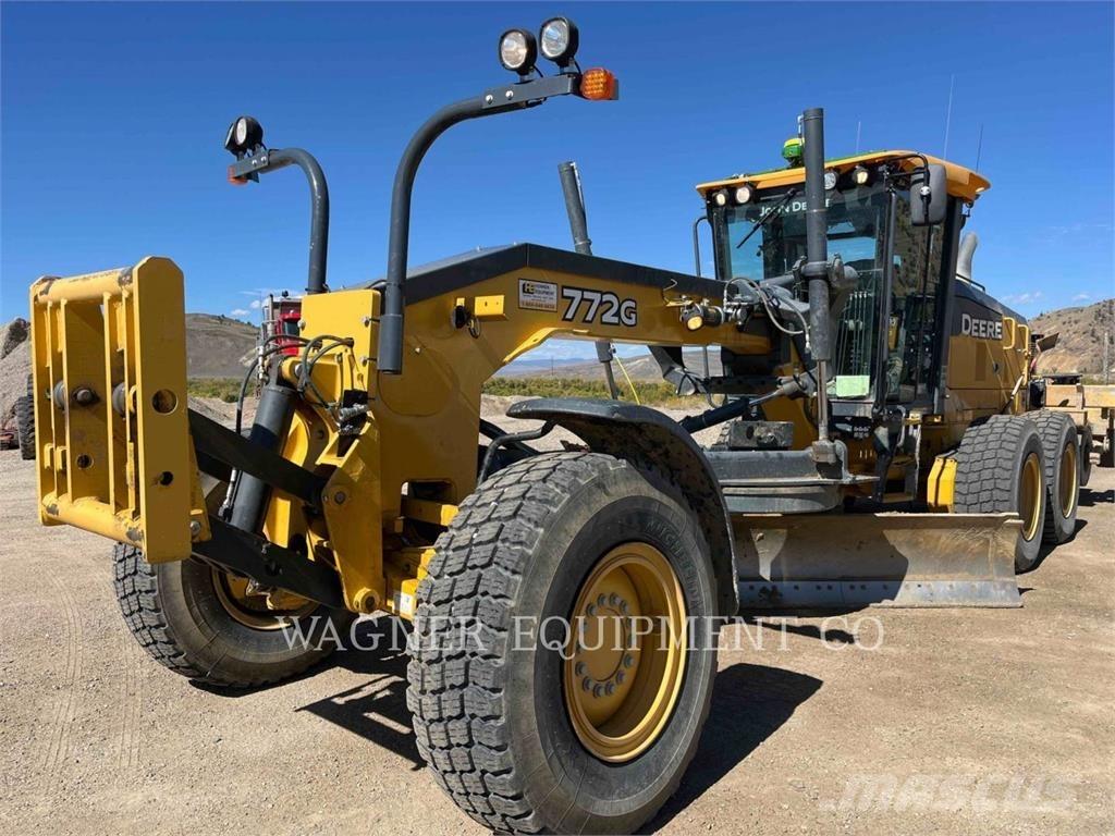 John Deere & CO. 772G AWD Greideriai