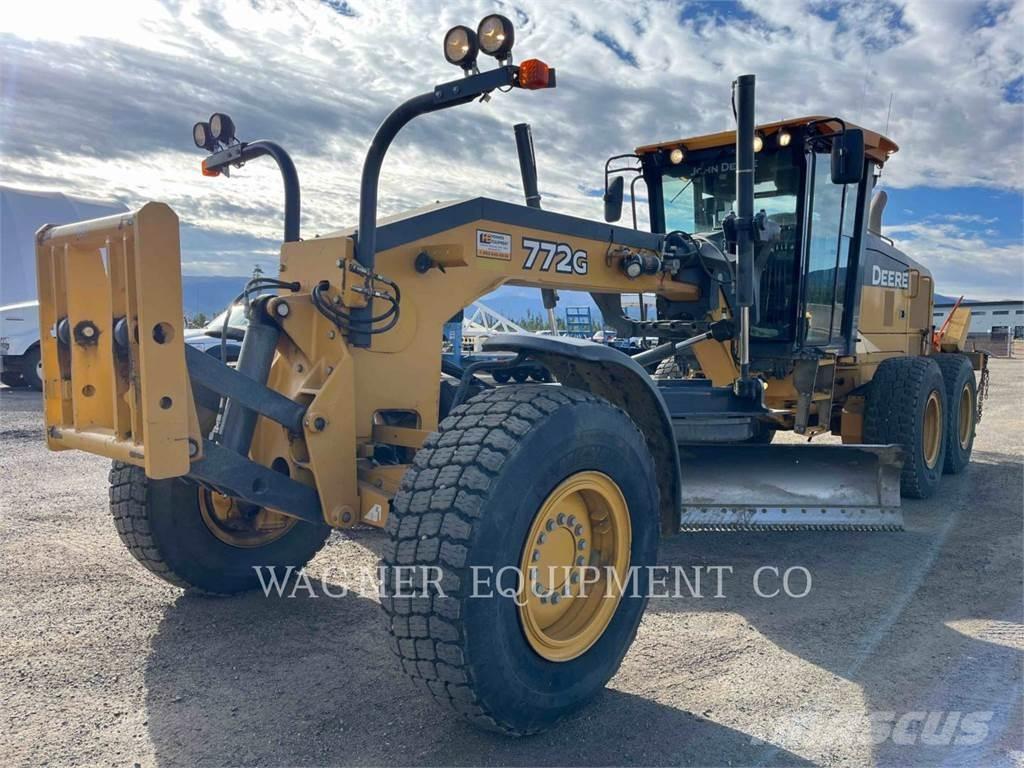 John Deere & CO. 772G AWD Greideriai