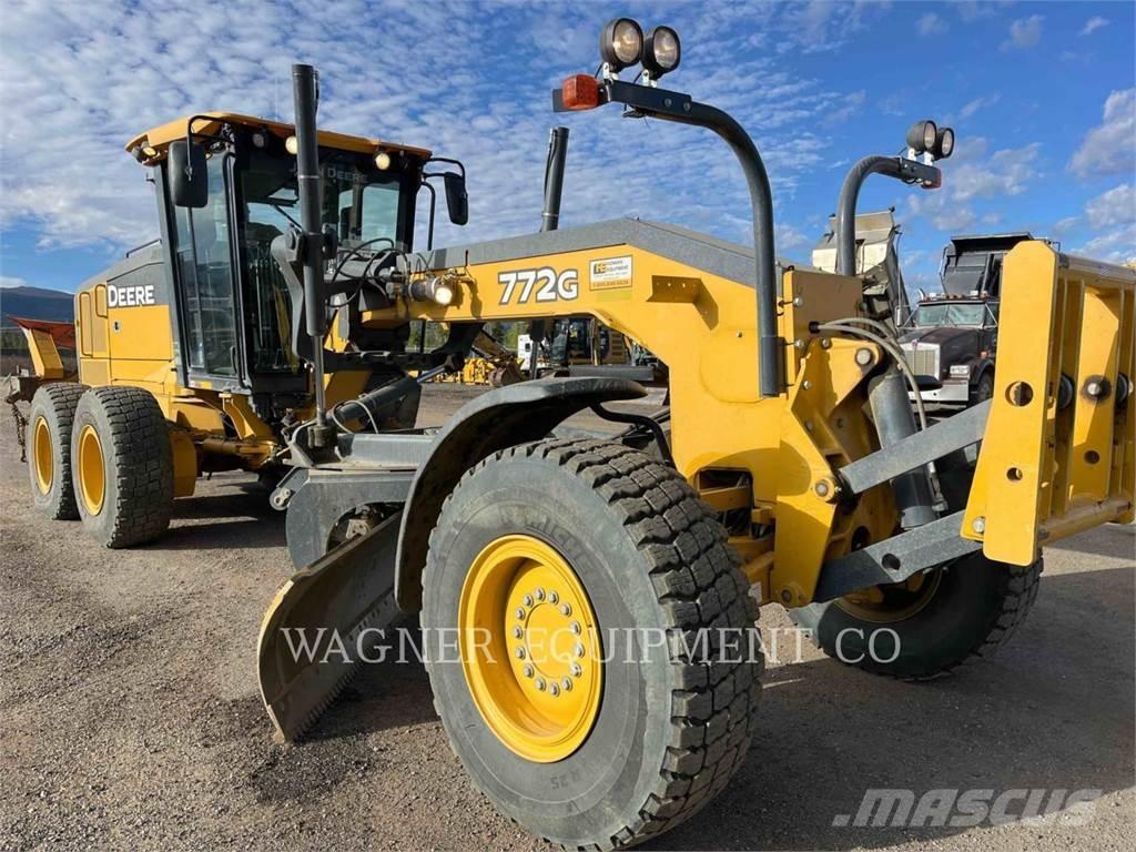 John Deere & CO. 772G AWD Greideriai