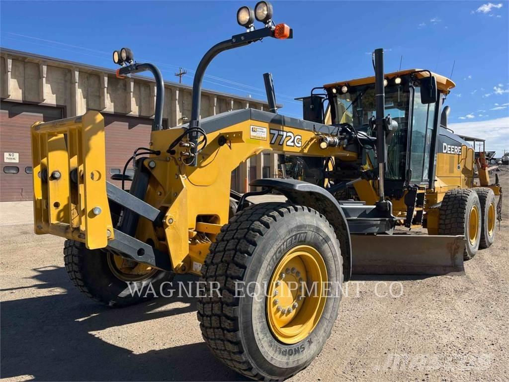 John Deere & CO. 772G AWD Greideriai