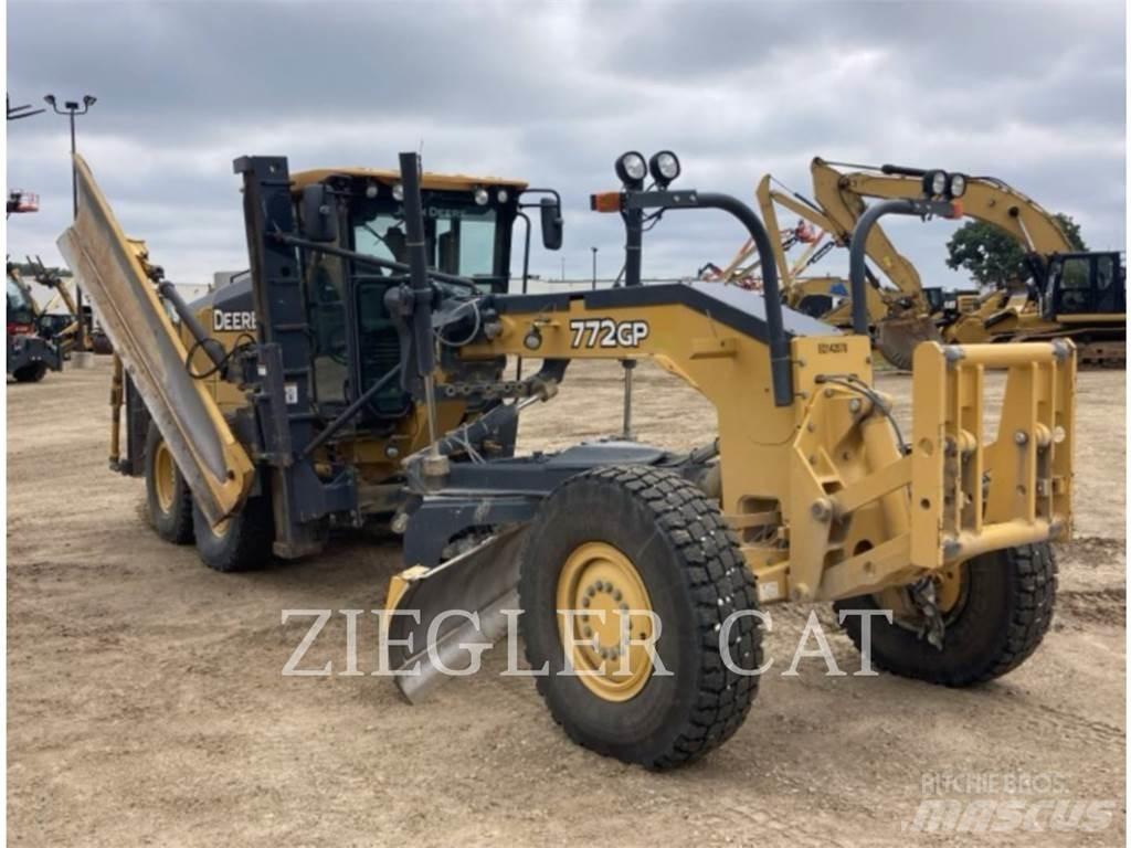John Deere & CO. 772GP Greideriai