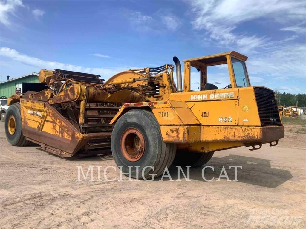 John Deere & CO. 862 Frezos