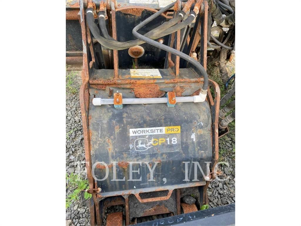 John Deere CP18 Drožimo staklės
