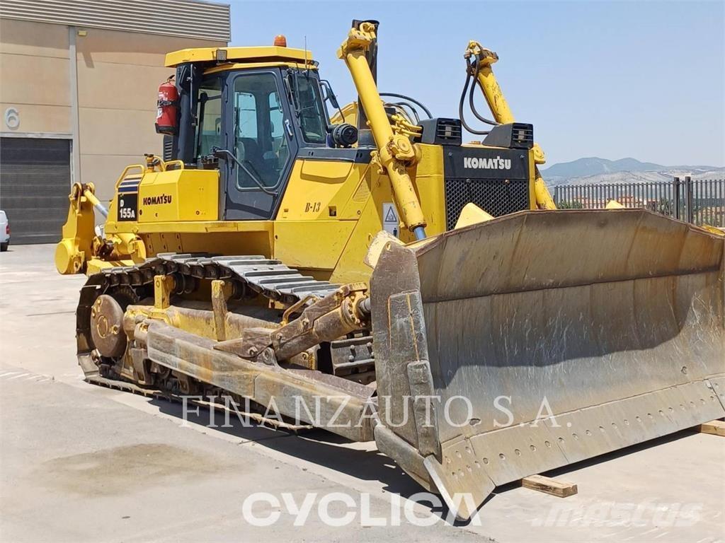 Komatsu D155 Vikšriniai buldozeriai