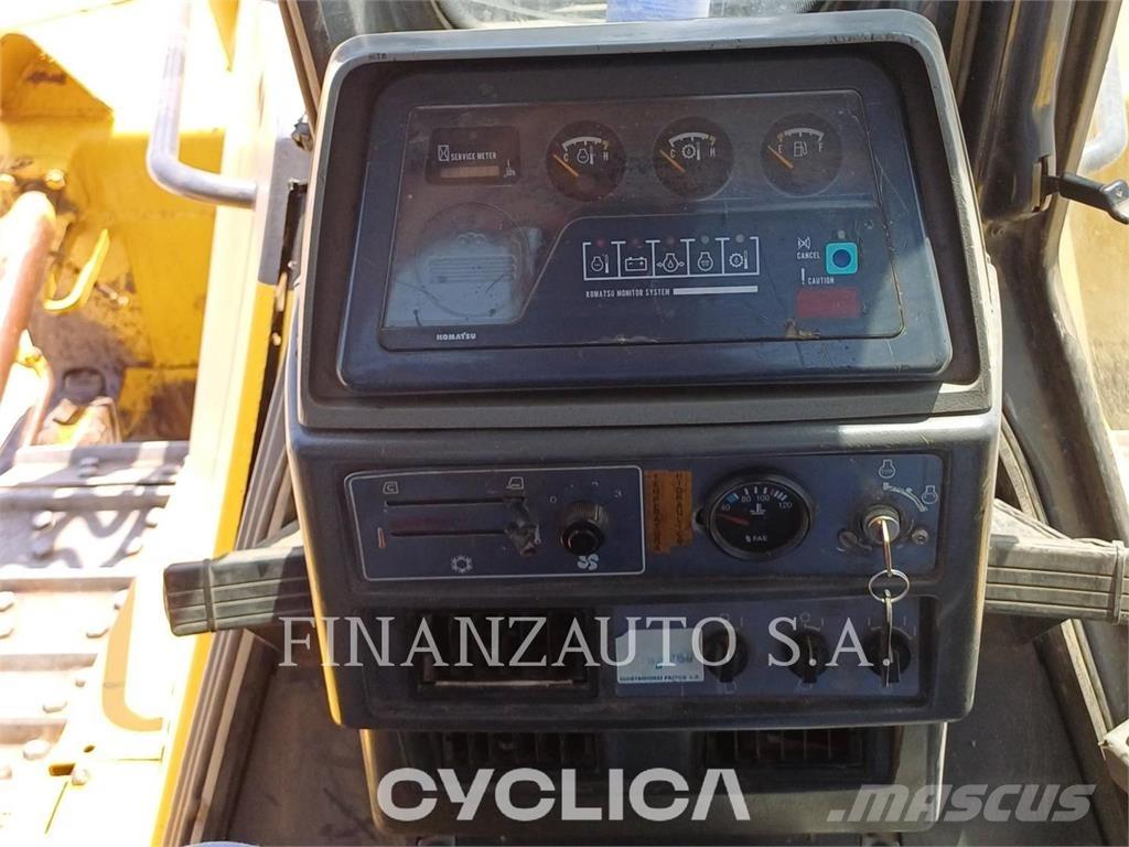 Komatsu D155 Vikšriniai buldozeriai
