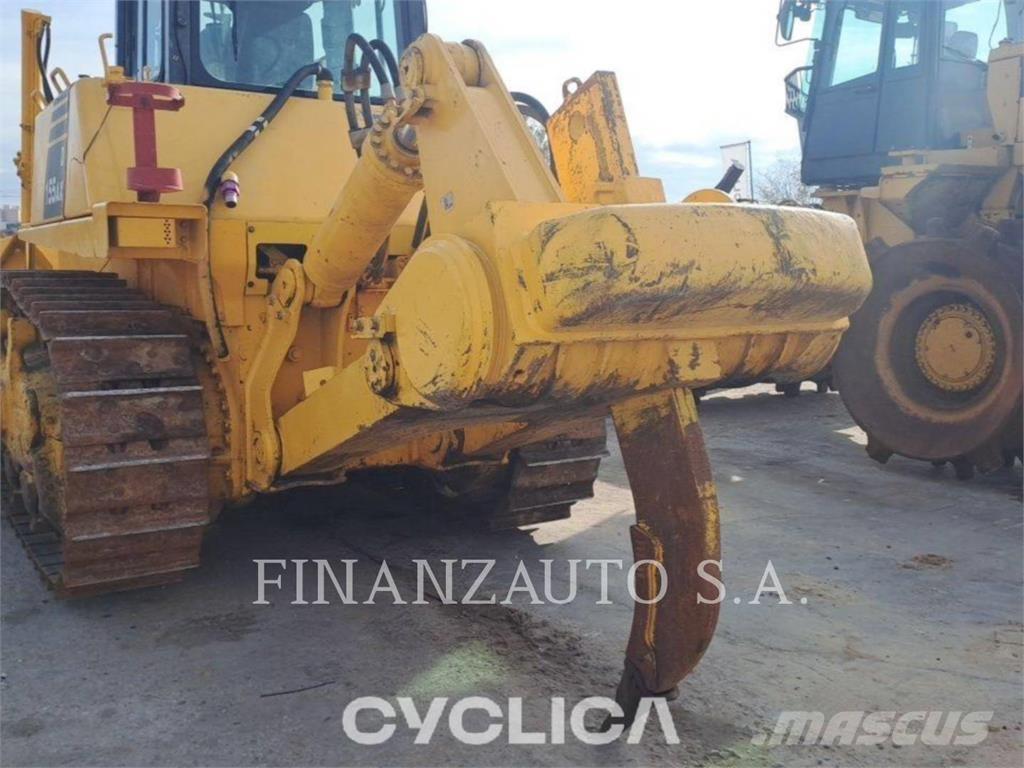 Komatsu D155 Vikšriniai buldozeriai