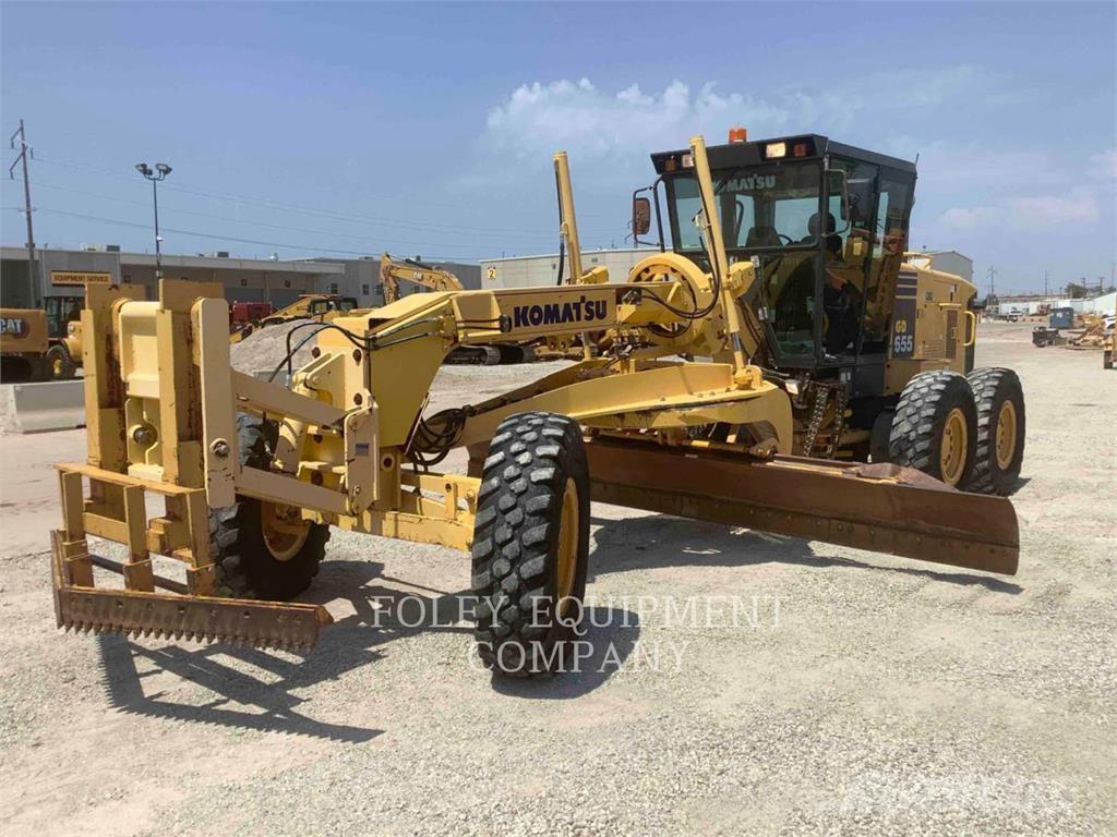 Komatsu GD655-3 Greideriai