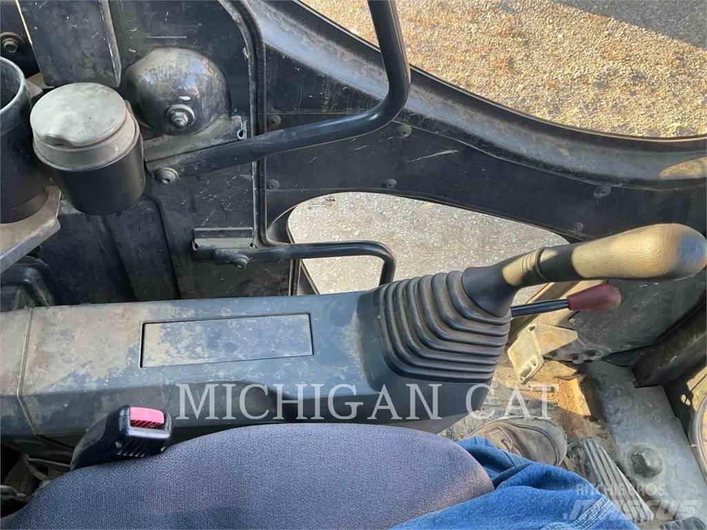 Komatsu PC128US Vikšriniai ekskavatoriai
