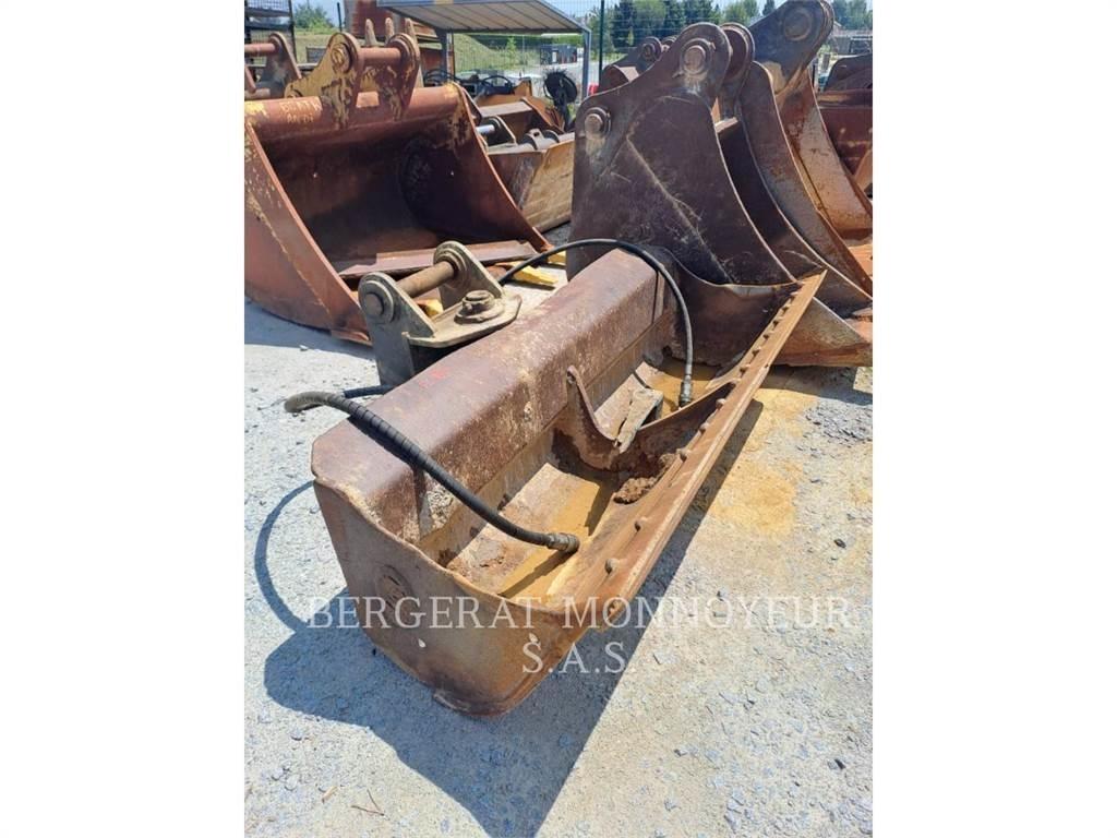 Komatsu PC210LC Vikšriniai ekskavatoriai
