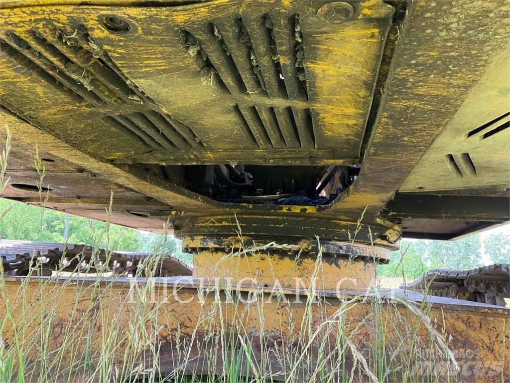 Komatsu PC220 Vikšriniai ekskavatoriai