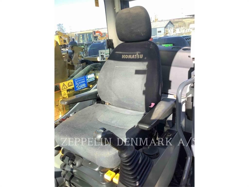 Komatsu PC240 Vikšriniai ekskavatoriai