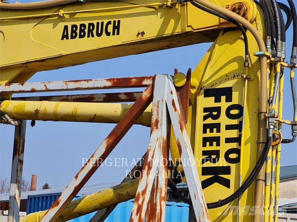 Komatsu PC450LCD-6K Vikšriniai ekskavatoriai