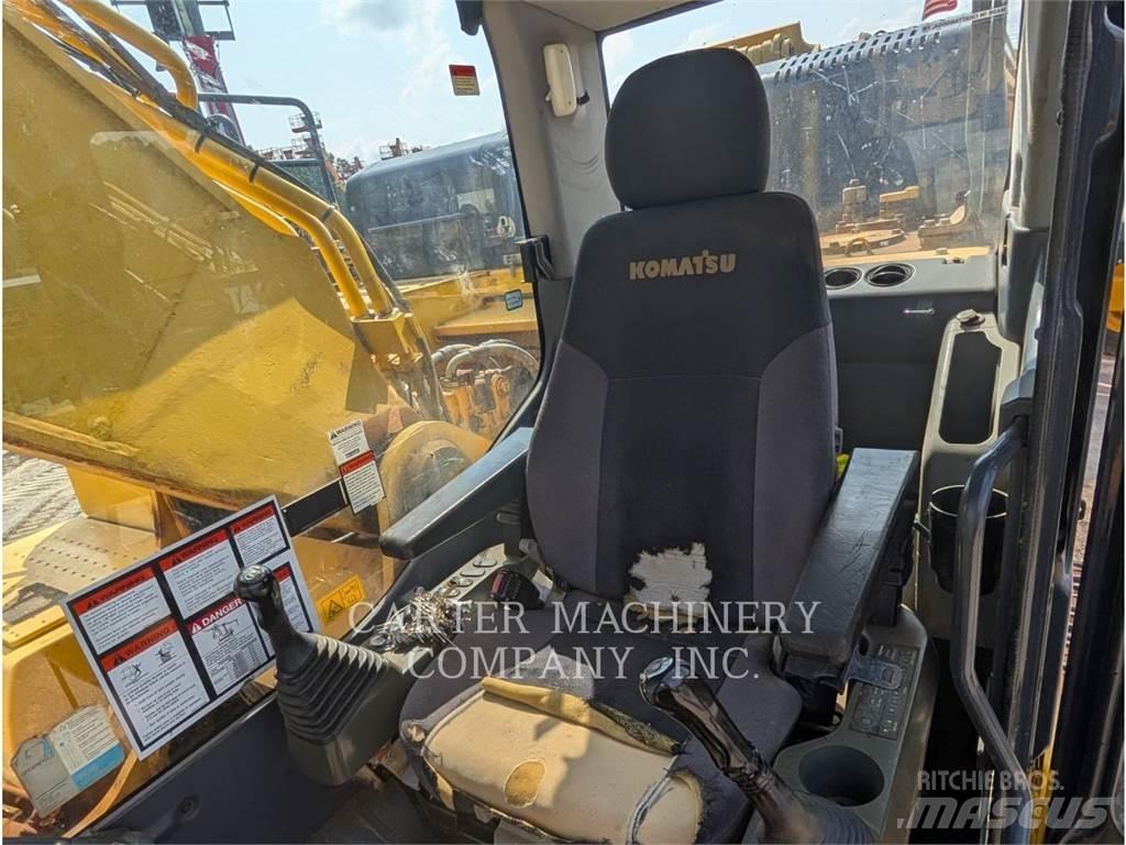 Komatsu PC490-10 Vikšriniai ekskavatoriai