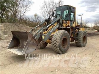 Komatsu WA250-3 Naudoti ratiniai krautuvai