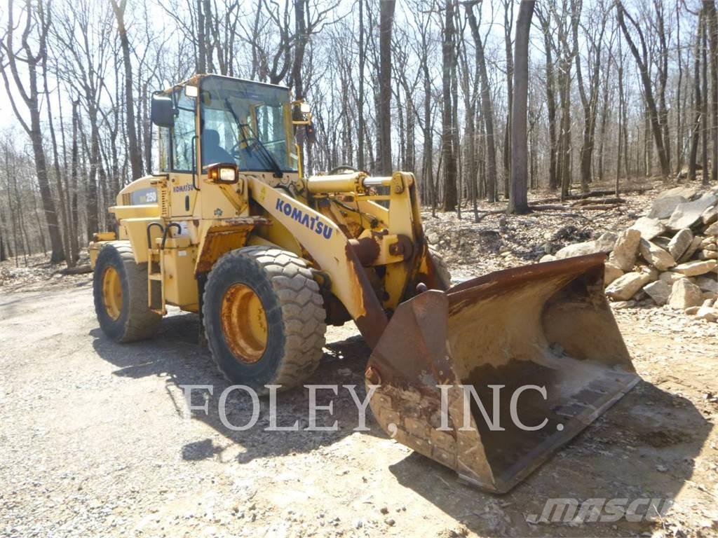 Komatsu WA250-5 Naudoti ratiniai krautuvai