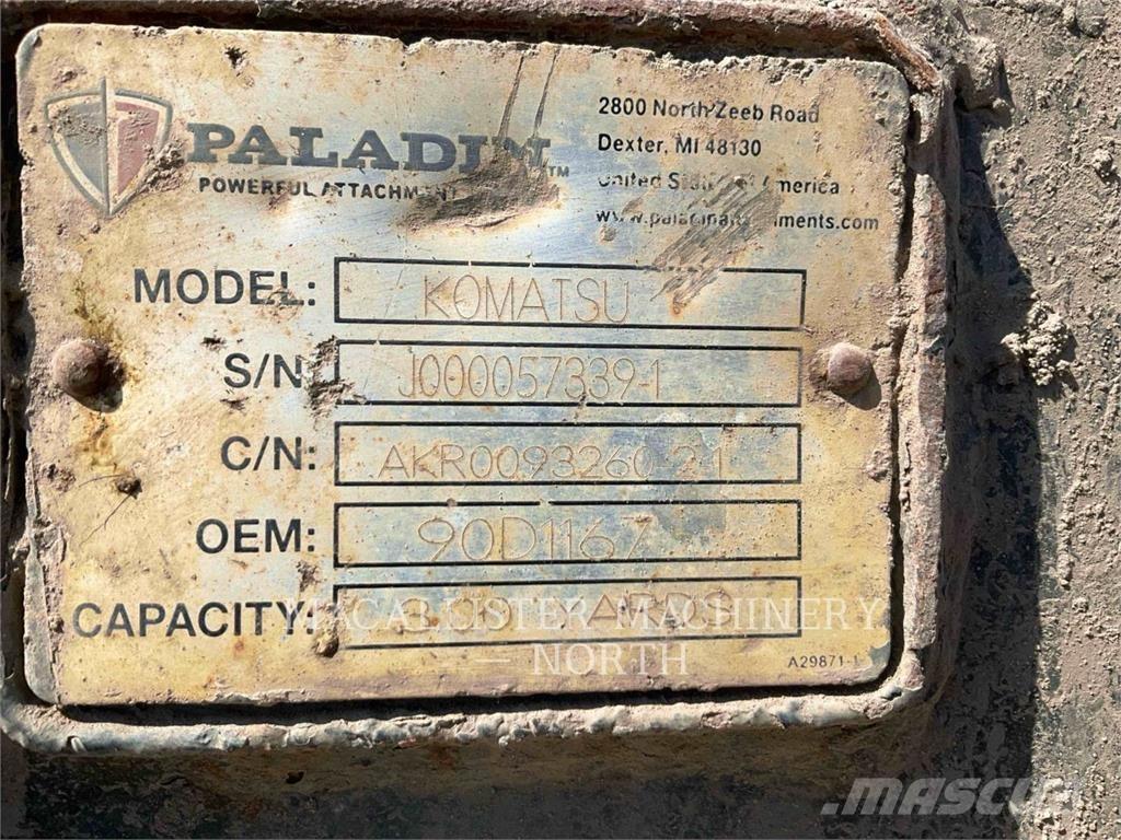 Komatsu WA270-7 Naudoti ratiniai krautuvai