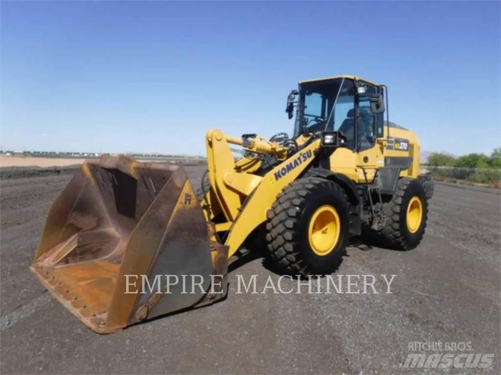 Komatsu WA270-8 Naudoti ratiniai krautuvai