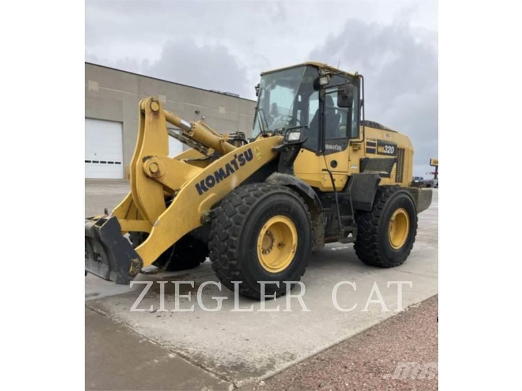 Komatsu WA320 Naudoti ratiniai krautuvai