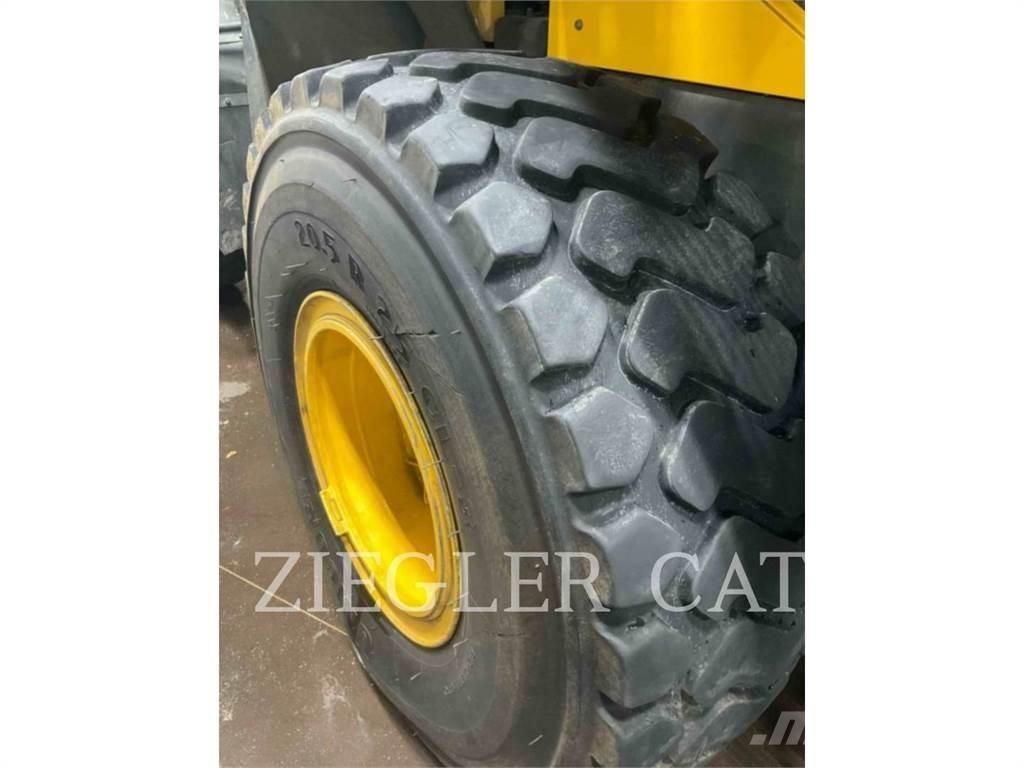 Komatsu WA320 Naudoti ratiniai krautuvai