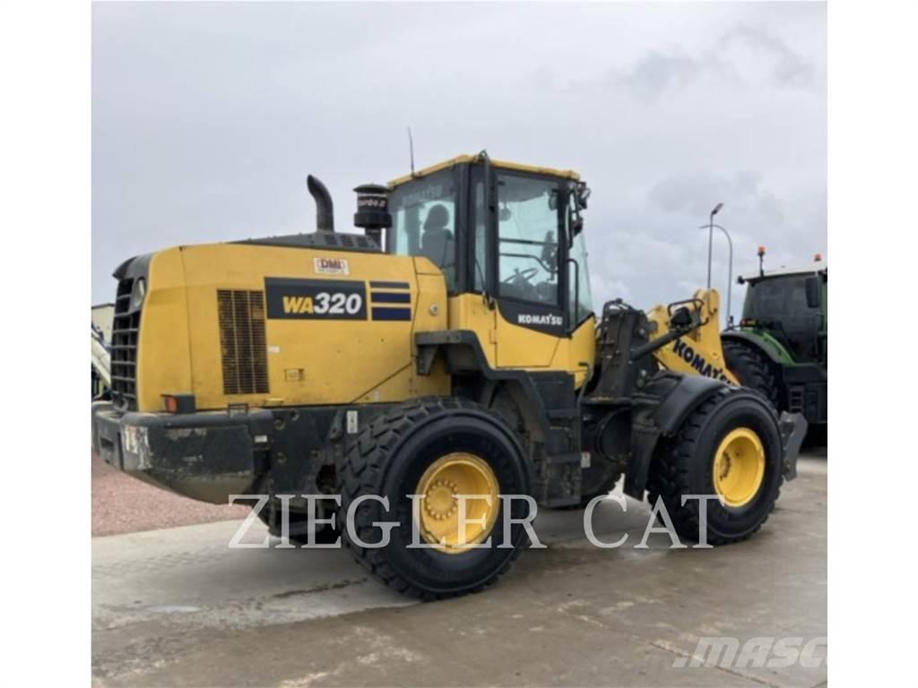 Komatsu WA320 Naudoti ratiniai krautuvai