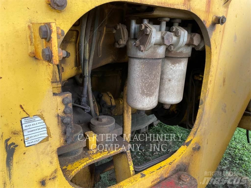 Komatsu WA500 Naudoti ratiniai krautuvai