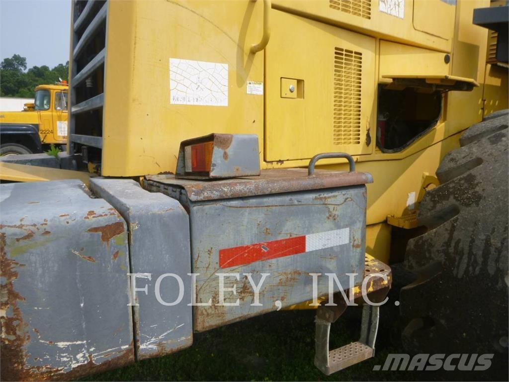 Komatsu WA500-3 Naudoti ratiniai krautuvai