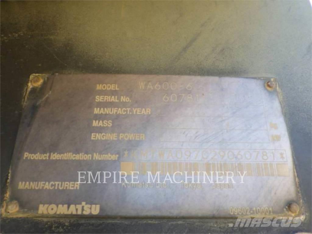 Komatsu WA600-6 Naudoti ratiniai krautuvai