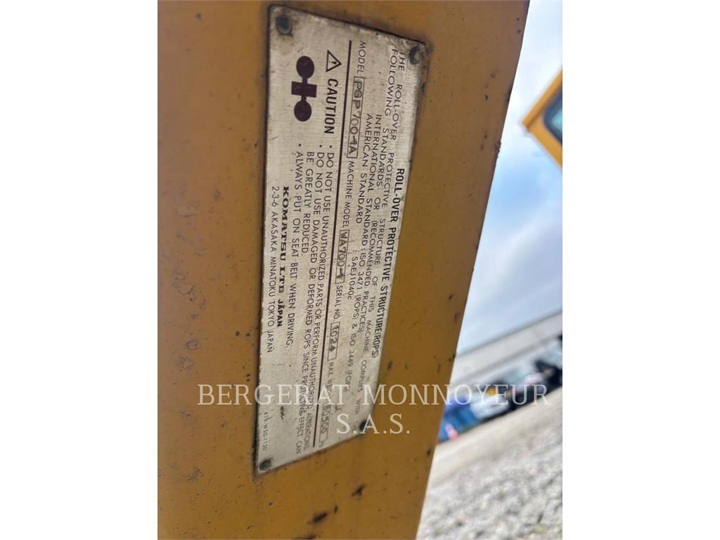 Komatsu WA700 Naudoti ratiniai krautuvai