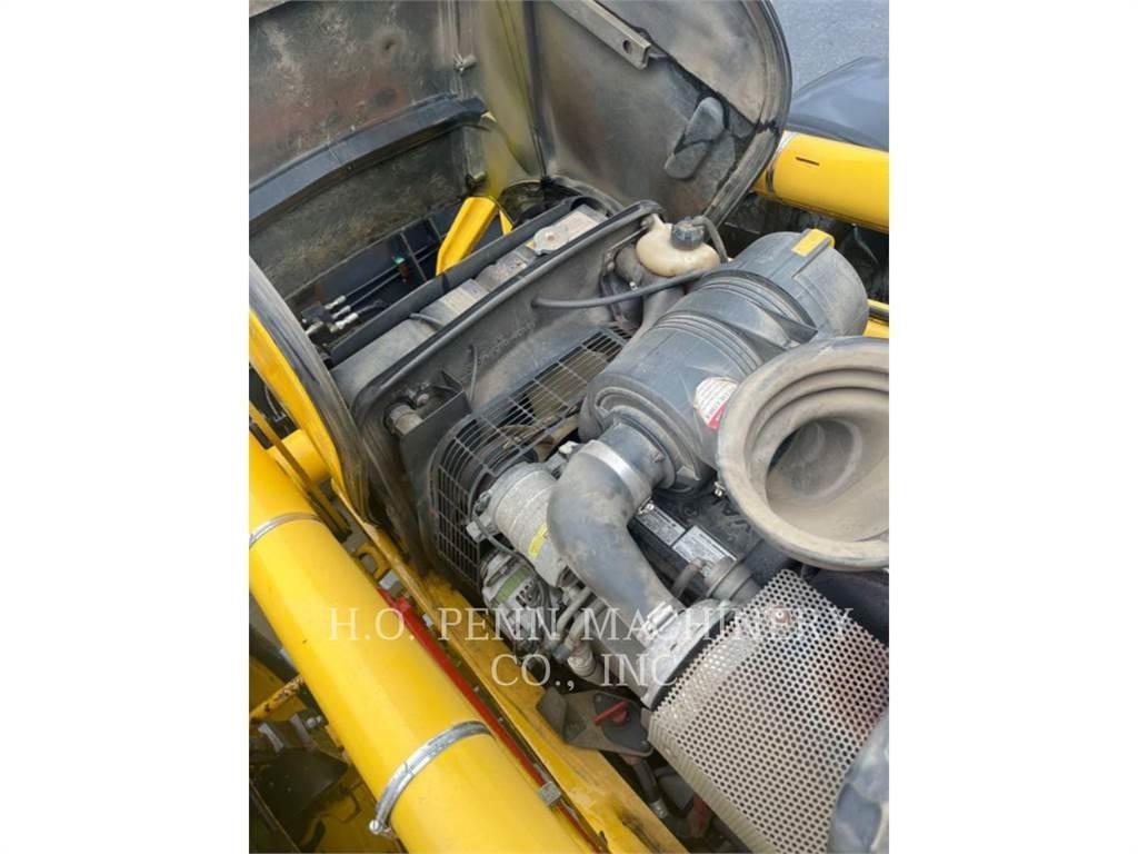 Komatsu WB150 Ekskavatoriniai krautuvai