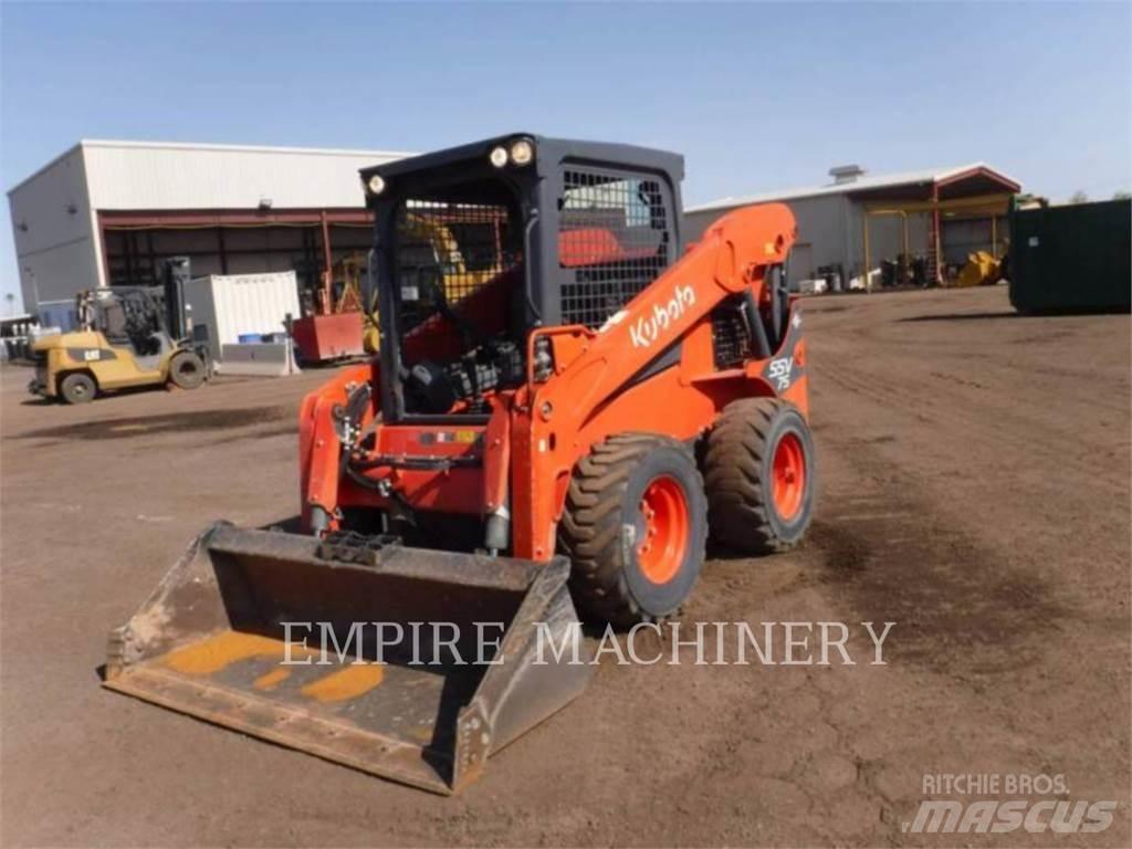 Kubota SSV75 Krautuvai su šoniniu pasukimu