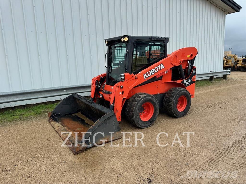 Kubota SSV75 Krautuvai su šoniniu pasukimu