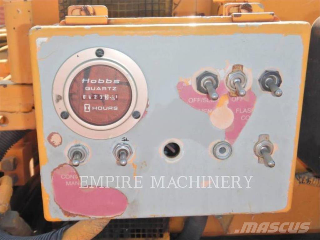 LeeBoy L8500T Asfalto klotuvai