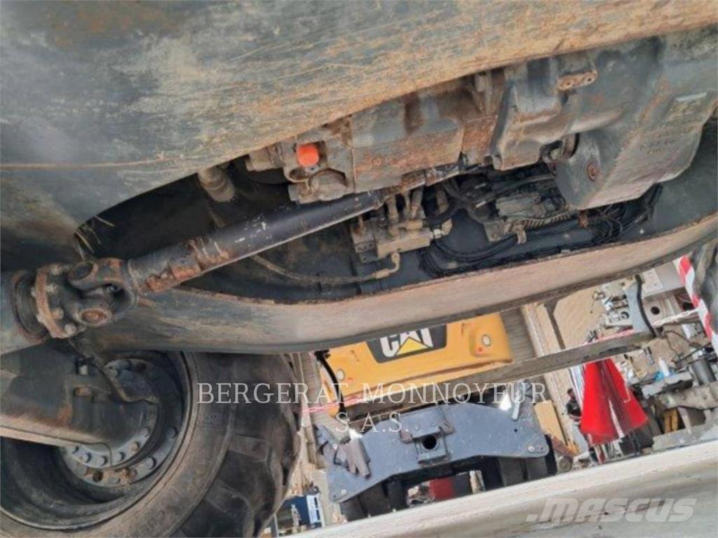 Liebherr A914 Ratiniai ekskavatoriai