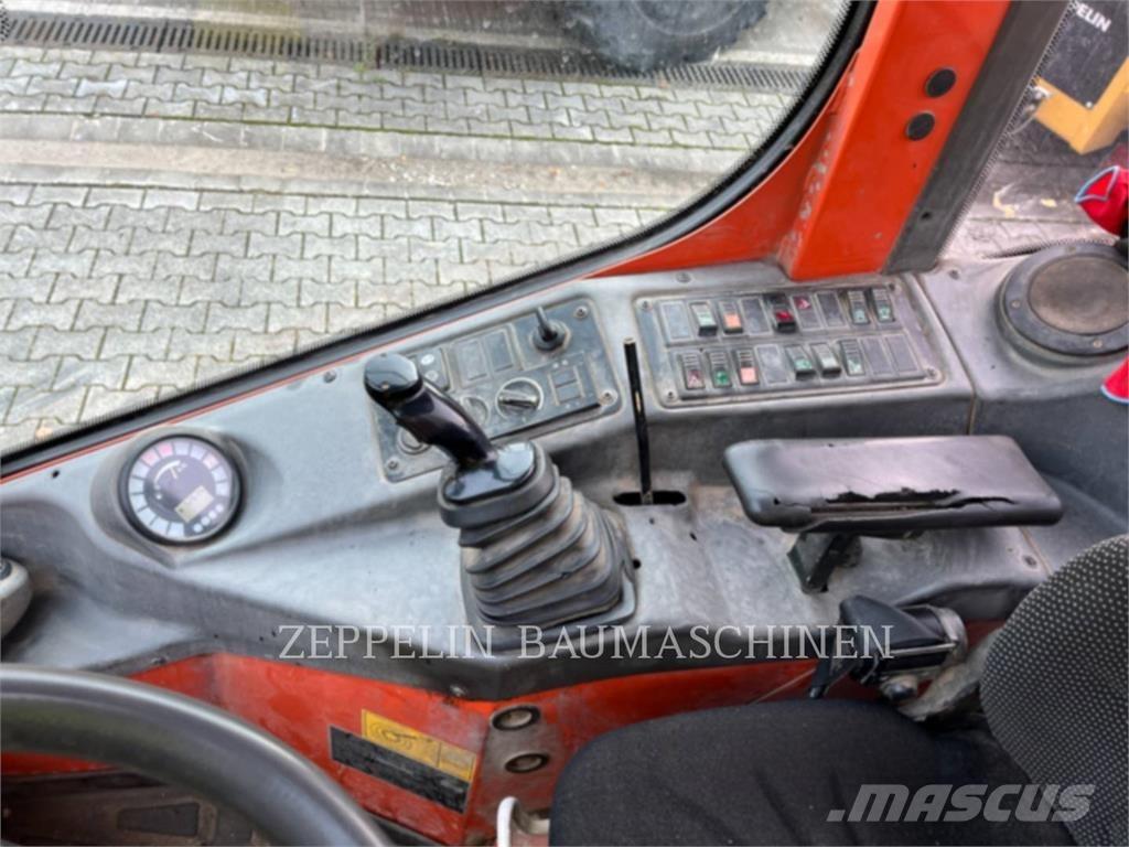 Liebherr L508 Naudoti ratiniai krautuvai