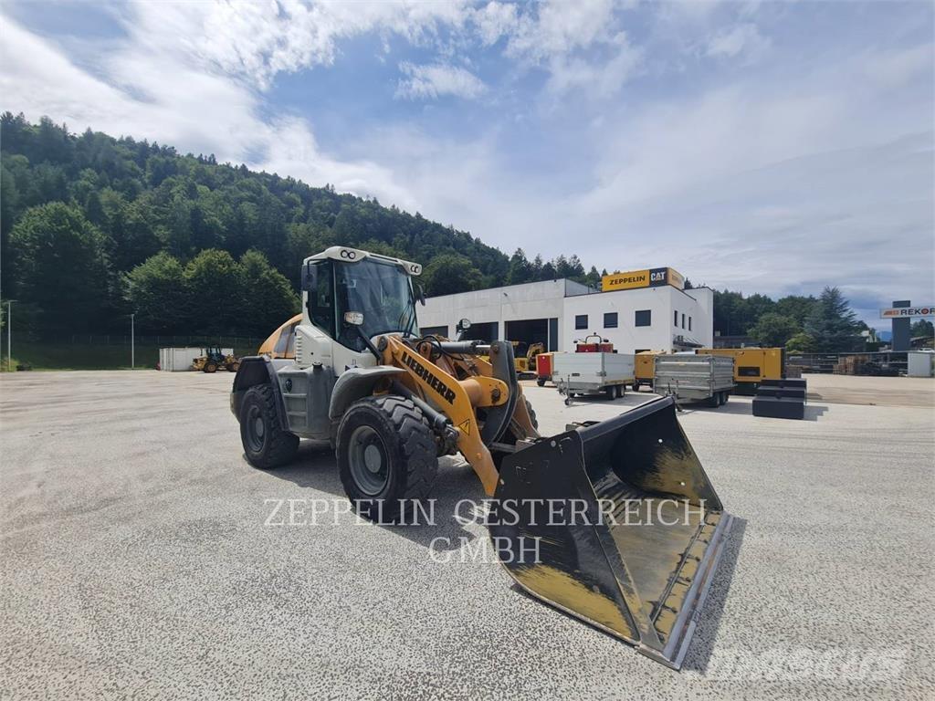 Liebherr L526 Naudoti ratiniai krautuvai
